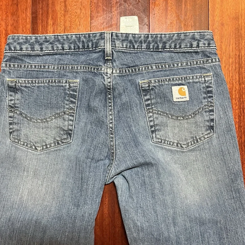 Carhartt Jeans Mens 31x34 Fits 33x32 Blue Light Wash Denim Modern Fit Workwear